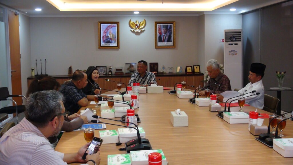 Audiensi DPP KAPPIJA21 diterima oleh Bapak Dr. Ir. Prakoso, M.M., Deputi Bidang Hubungan Antar Lembaga, Sosialisasi, Komunikasi, dan Jaringan BPIP RI di kantor BPIP Jakarta, membahas kolaborasi nilai kebangsaan dan kepemimpinan muda dalam rangka NLF & IYLA 2025.