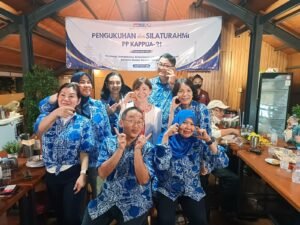 Home Jajaran Pengurus Pusat Kappija21 periode 2026–2029 bersama alumni dan perwakilan daerah usai prosesi pengukuhan di Jakarta, siap memperkuat sinergi, kolaborasi, dan hubungan persahabatan Indonesia–Jepang.