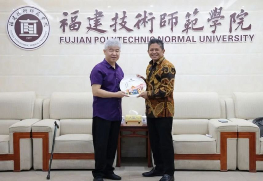 Yudil Chatim: Diplomat, Pendidik, Pembangun Generasi Pertemuan dengan Fujian Polytechnic Normal University