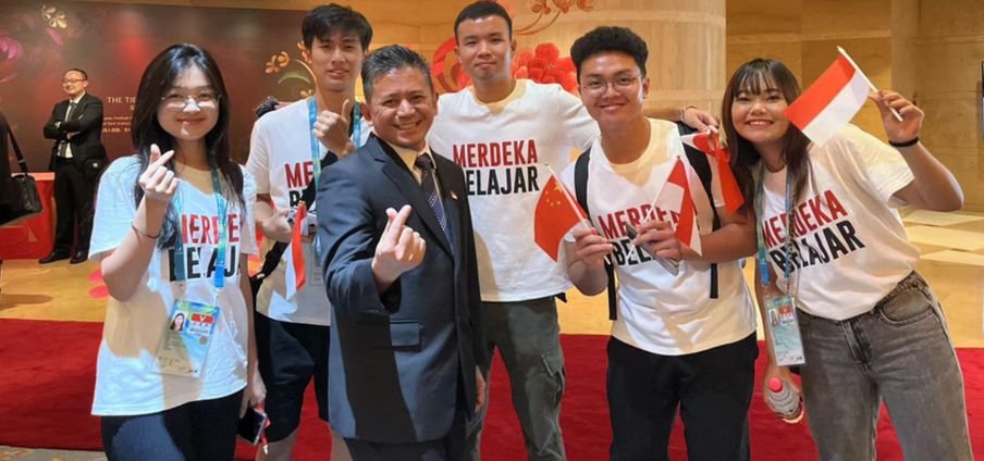 Yudil Chatim: Diplomat, Pendidik, Pembangun Generasi Bang Yudil di forum People-to-People Exchange