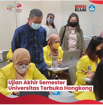 Yudil Chatim: Diplomat, Pendidik, Pembangun Generasi Sesi foto bersama delegasi diplomasi pendidikan
